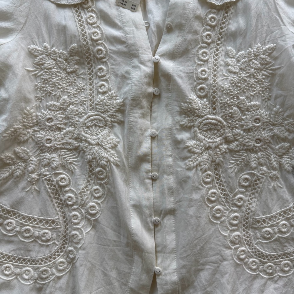 NWT Pilcro Anthropologie Embroidered Keira Blouse in Size XS - Picture 7 of 8